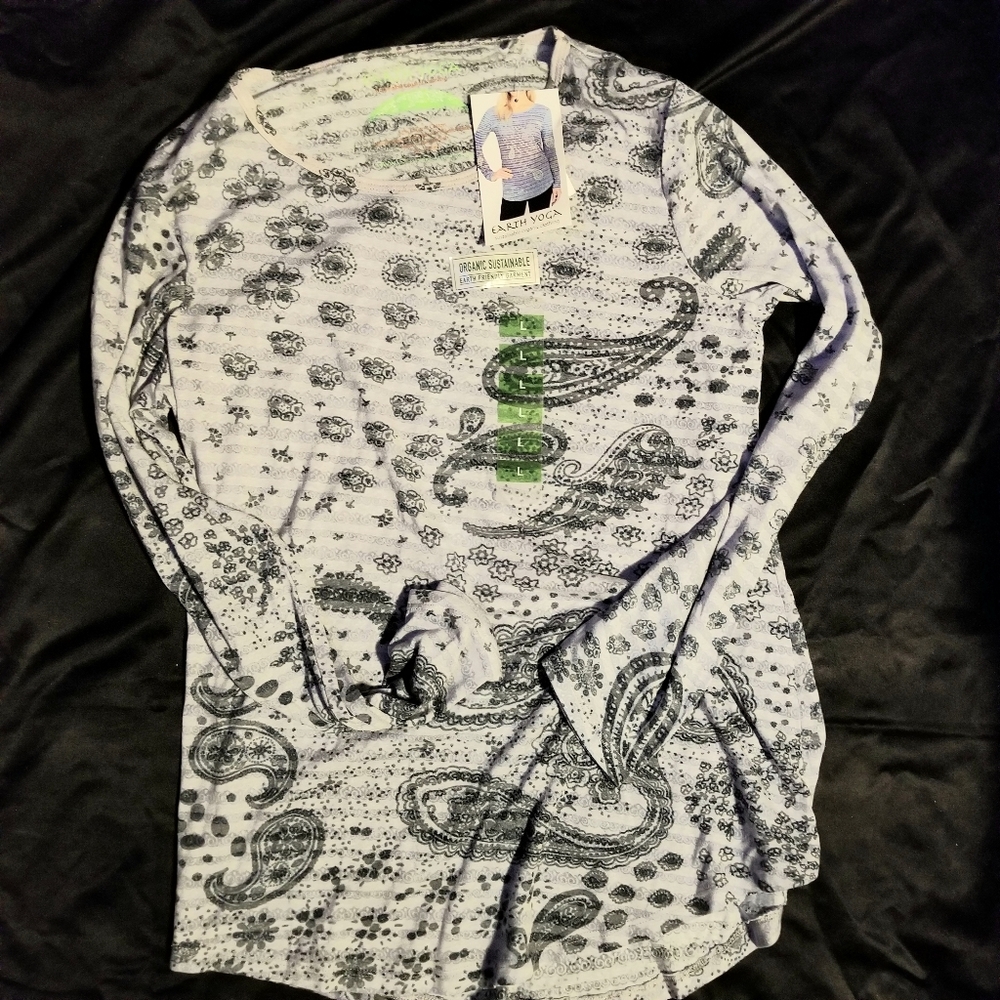 Earth Yoga Long Sleeve Tee Large Smoke Paisley NWT